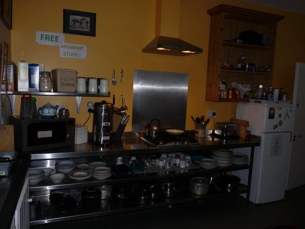Macgabhainns Backpackers Hostel 킬케니 외부 사진