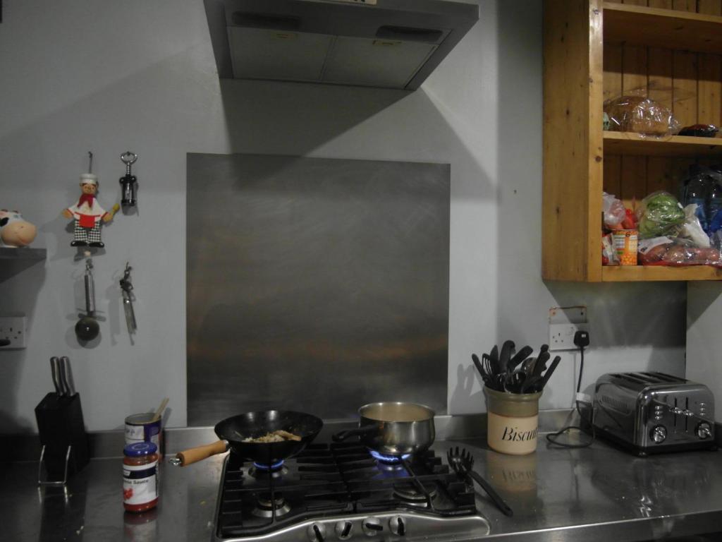 Macgabhainns Backpackers Hostel 킬케니 외부 사진