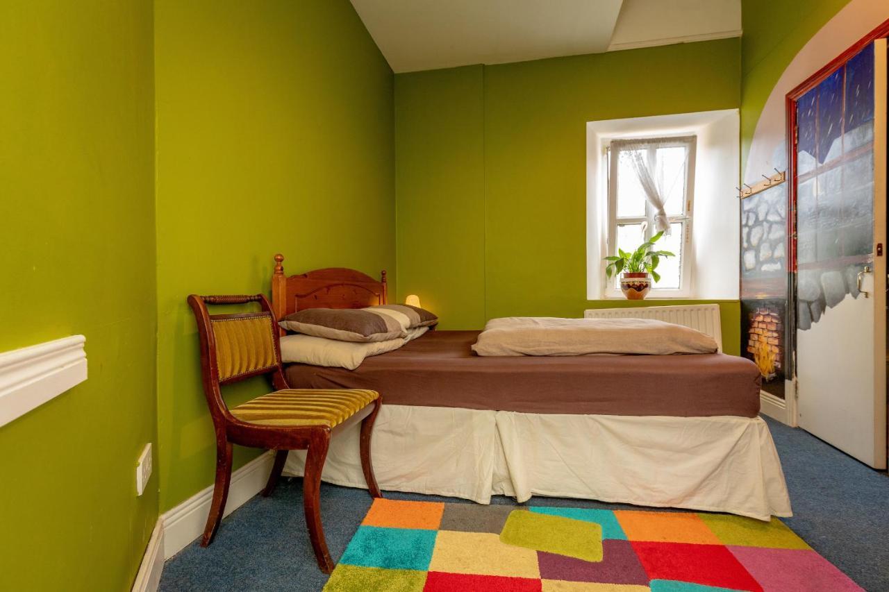Macgabhainns Backpackers Hostel 킬케니 외부 사진