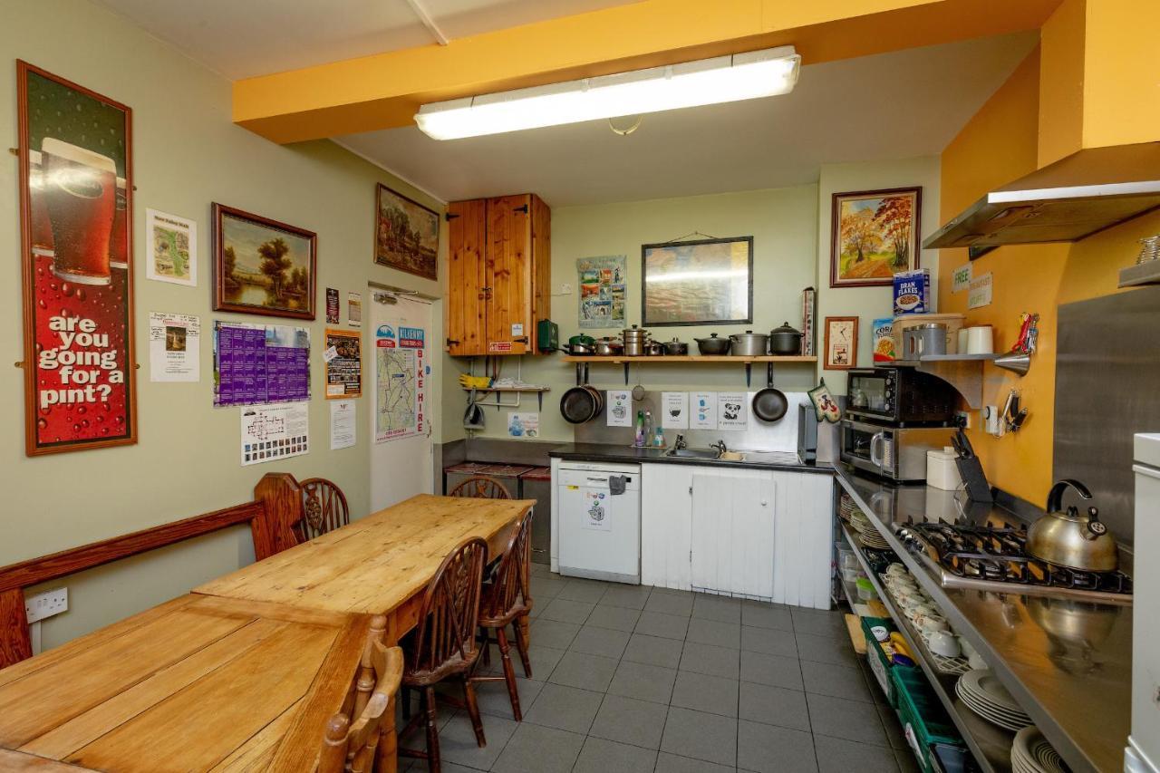 Macgabhainns Backpackers Hostel 킬케니 외부 사진