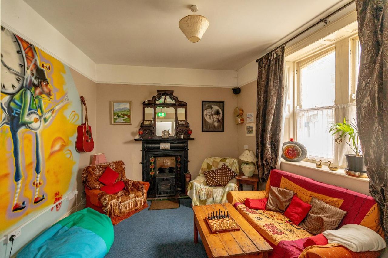 Macgabhainns Backpackers Hostel 킬케니 외부 사진