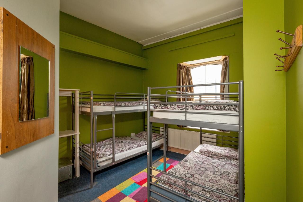Macgabhainns Backpackers Hostel 킬케니 외부 사진